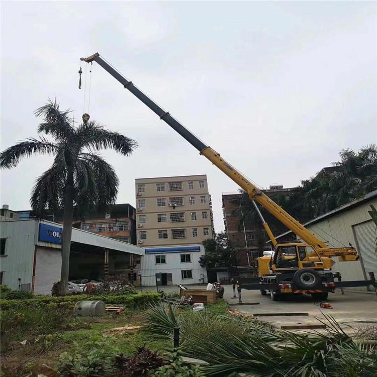 东台12吨吊车出租一天的收费标准是什么