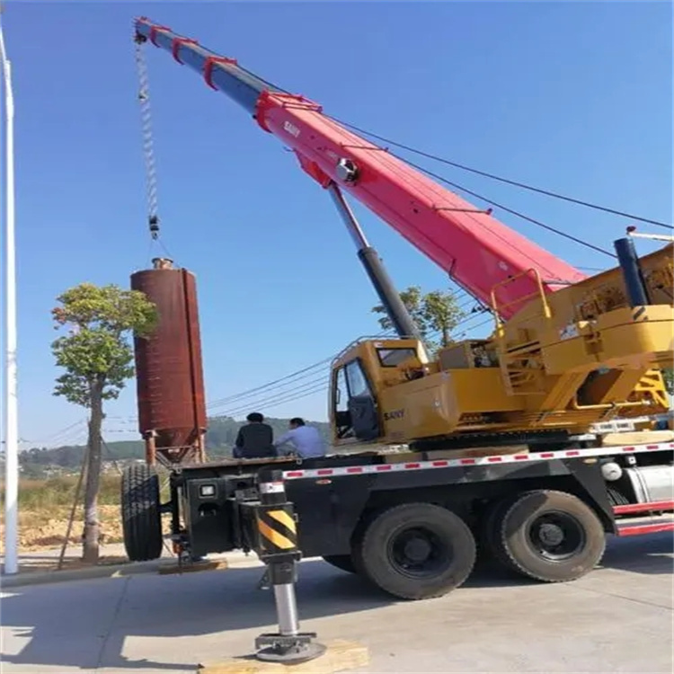 东台专业吊车租赁多少钱