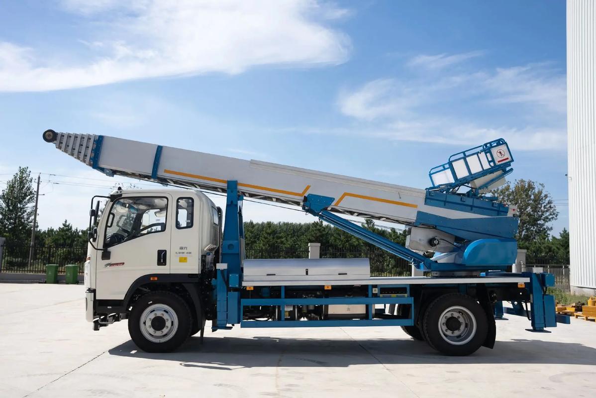 东台云梯上料车租赁费用