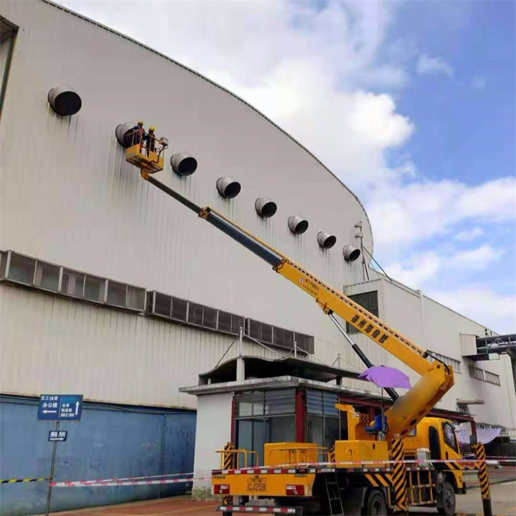 东台高空作业车出租服务：专业广告牌安装解决方案