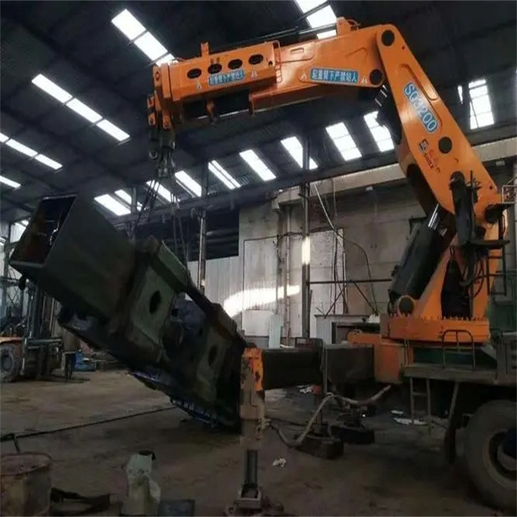 东台200吨折臂吊出租